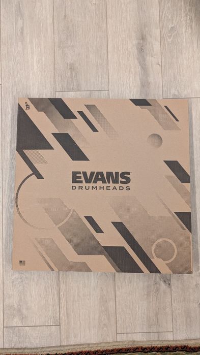 Kit peles bombo Evans 18" EMAD2 System Bass Pack