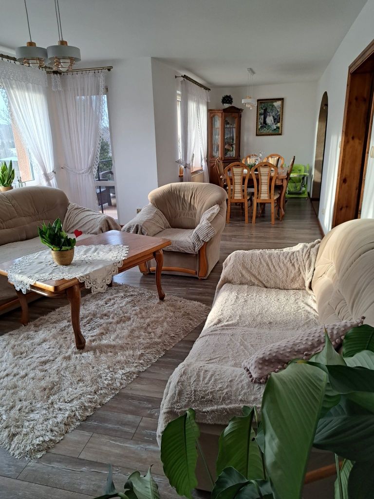 Sprzedam dom wolnostojący w miejscowości Studzienice