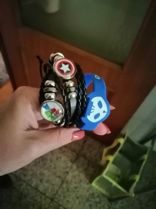 3 Pulseiras de criança