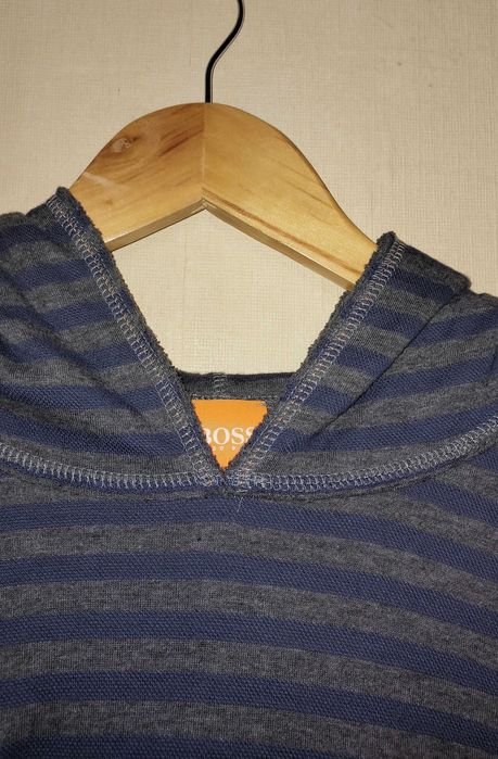 Неношеная M HUGO BOSS плотная капюшонка из мягкого хлопка синй и серый