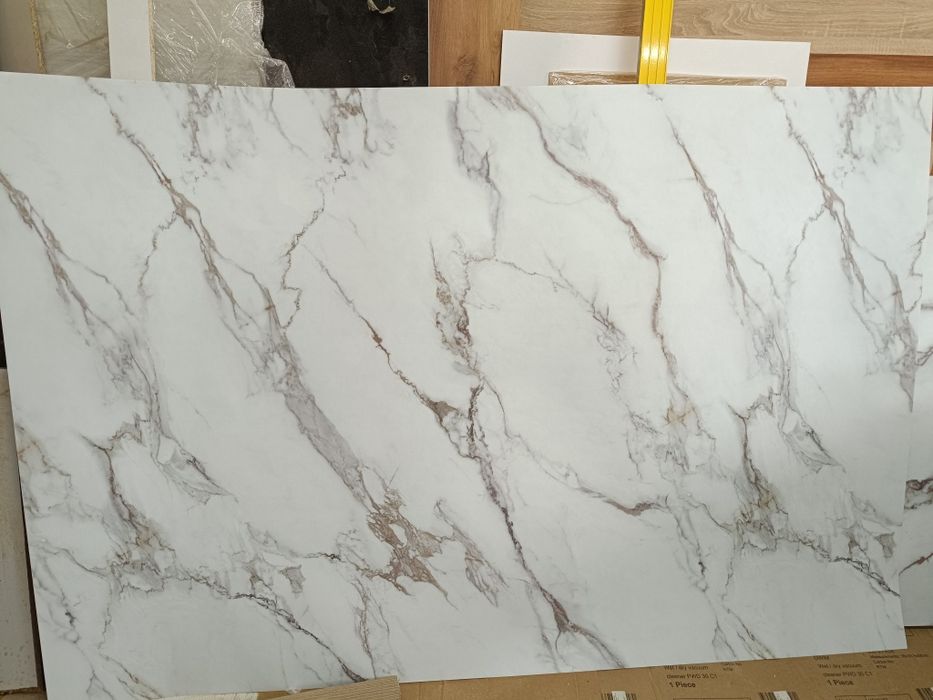 Blat kuchenny Calacatta oro D70601SM
