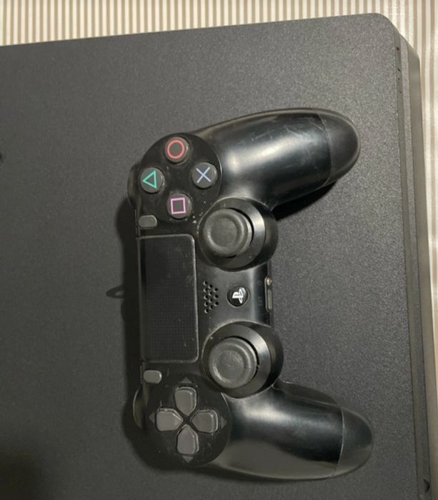 PlayStation 4 slim