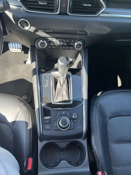 Mazda CX-5 Black in White