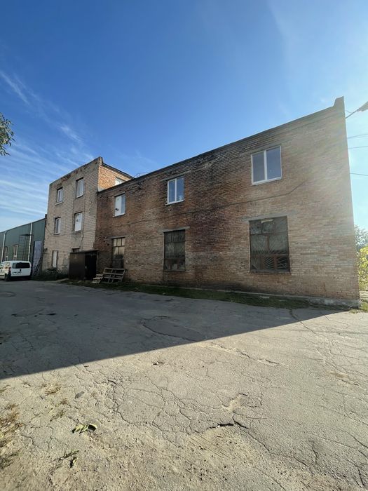 Продаж / Оренда промислових будівель та приміщень м. Умань