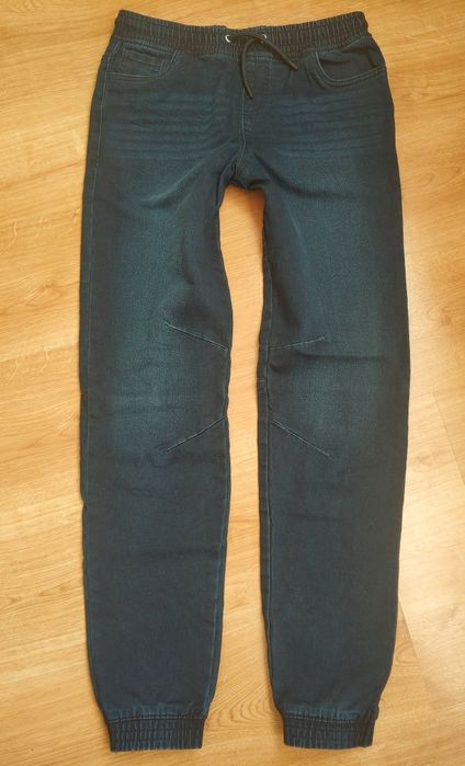 Spodnie jeans chłopięce 164