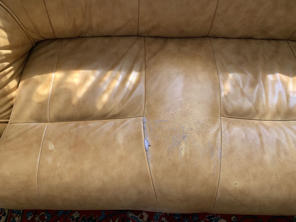 Ціна за набір :Шкіряний диван 2, шкіряний диван 3, крісло