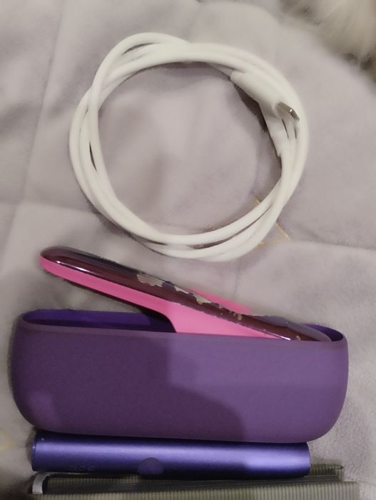 Продам зарядний пристрій, у використанні був мало