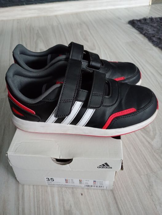 Adidasy chłopięce firmy Adidas rozm. 35