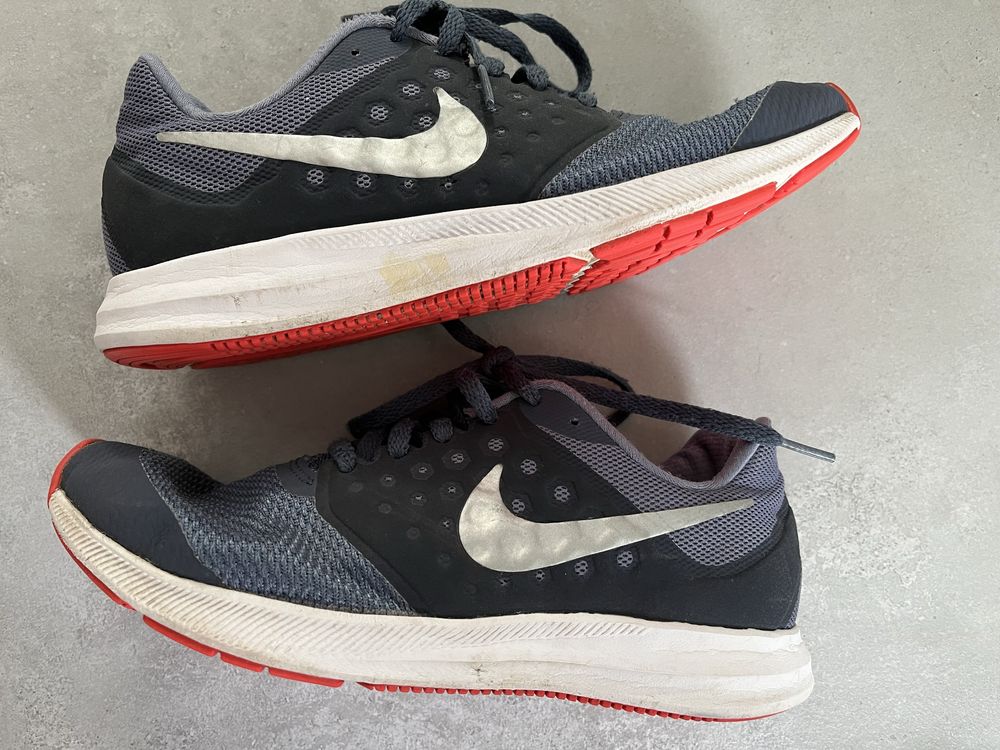 Buty chłopięce nike rozmiar 35