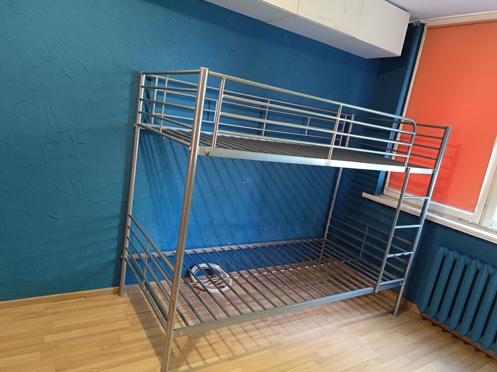 Duże metalowe łóżko piętrowe 200x90