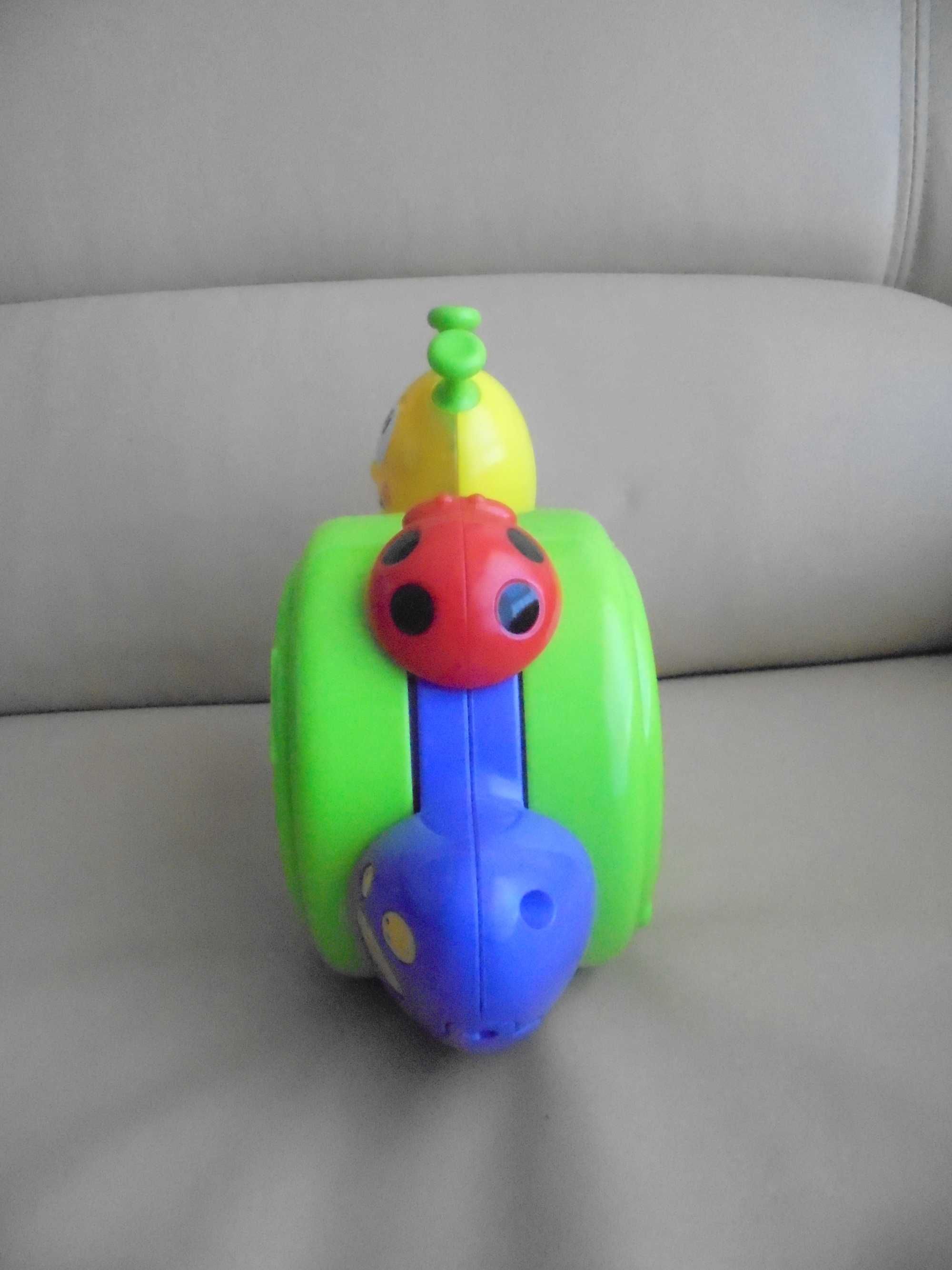 brinquedo para bebé com musica lindo