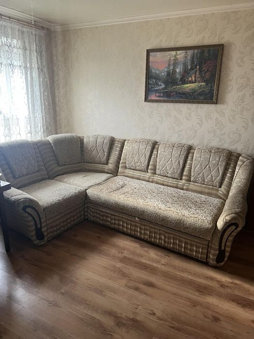 Продам угловой диван, и кресло !!!