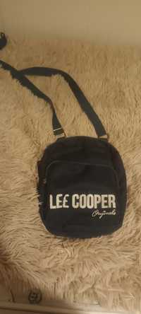 Saszetka Lee Cooper.