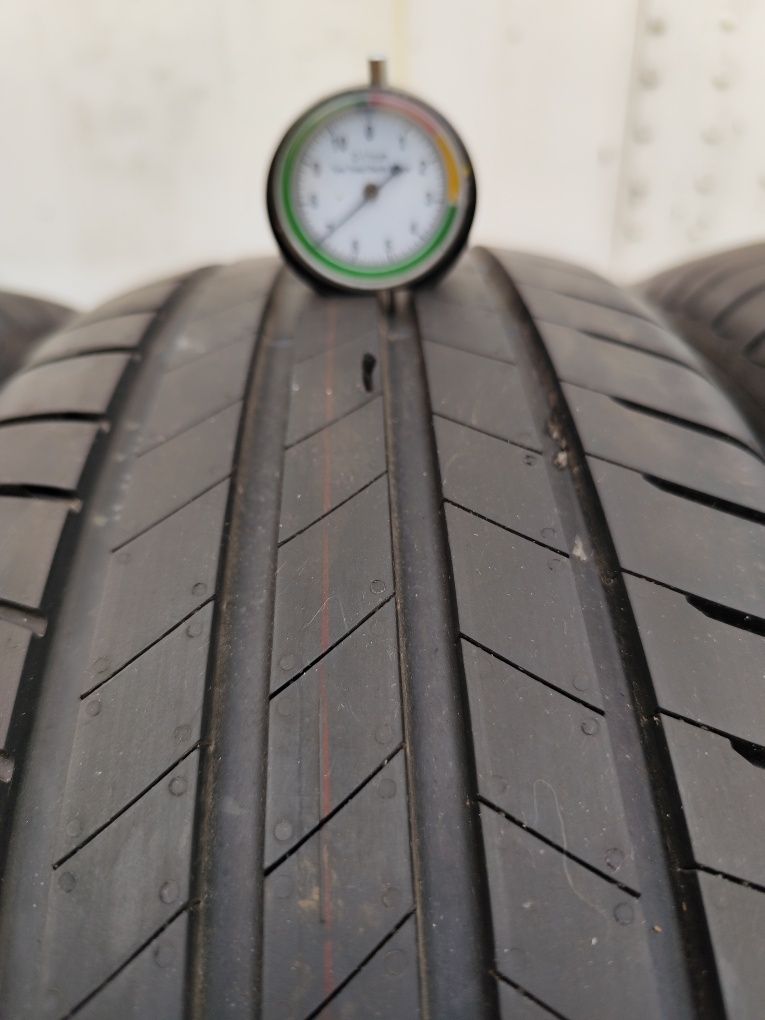 Opony letnie Bridgestone turanza T005 215/60/17 96H dot 4822