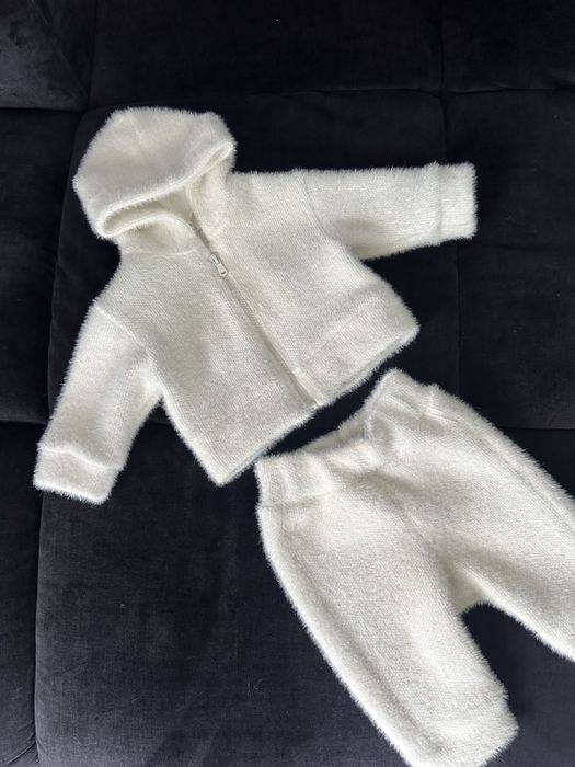Костюм для немовлят  62-68-74 білий молочний худі з капішоном