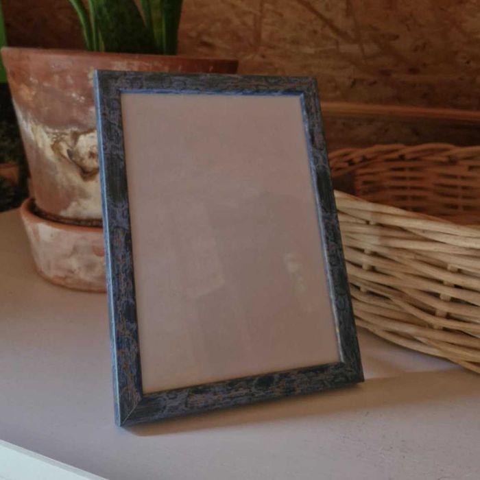 Drewniana stojąca ramka na zdjęcia 10 x 15 cm niebieska przecierana