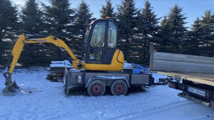 Wynajem minikoparki jcb 8020 bez operatora doba 350 zł wywrotka iveco