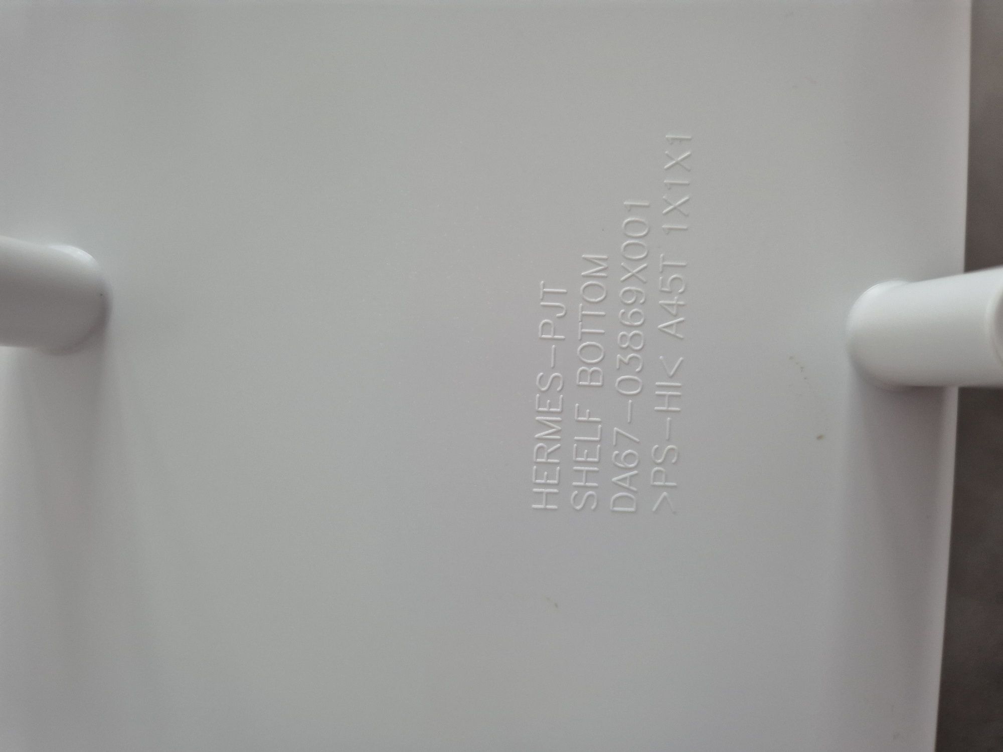 dwie półki do lodówko zamrażarki side by side Samsung RS7687FHCBCL
Pół