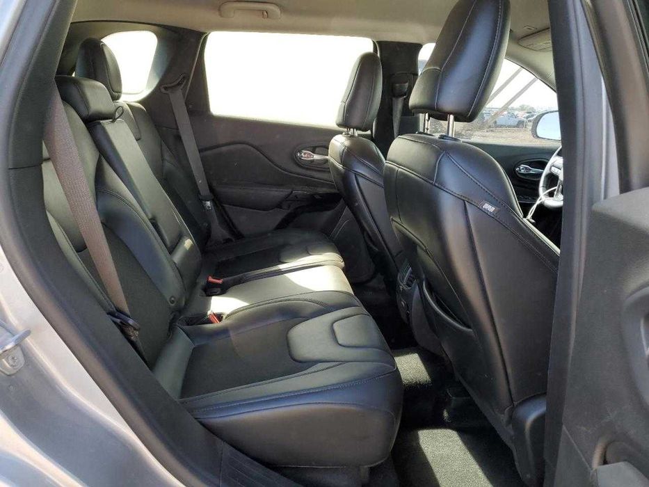 Jeep Cherokee Latitude Plus 2019