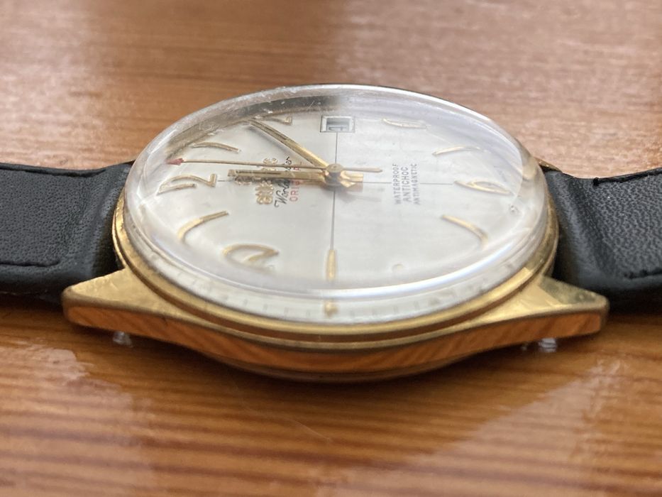 Zegarek Atlantic Worldmaster Original złoty z datownikiem