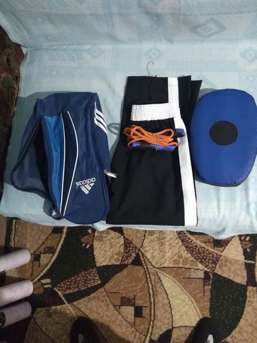 Комплект для спорту.