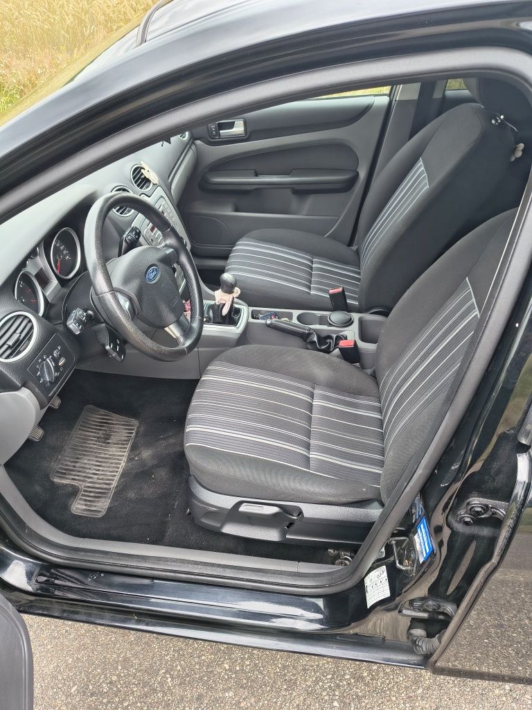 Ford Focus MK2 1.6 benzyna oryginalny przebieg
