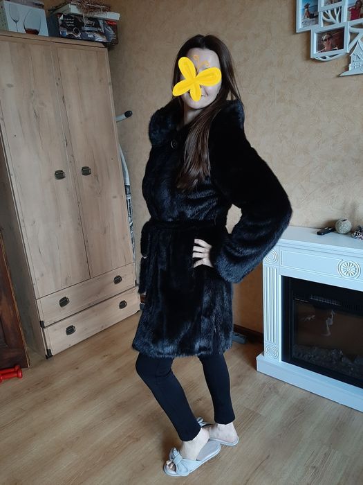Продам норковую черную шубу