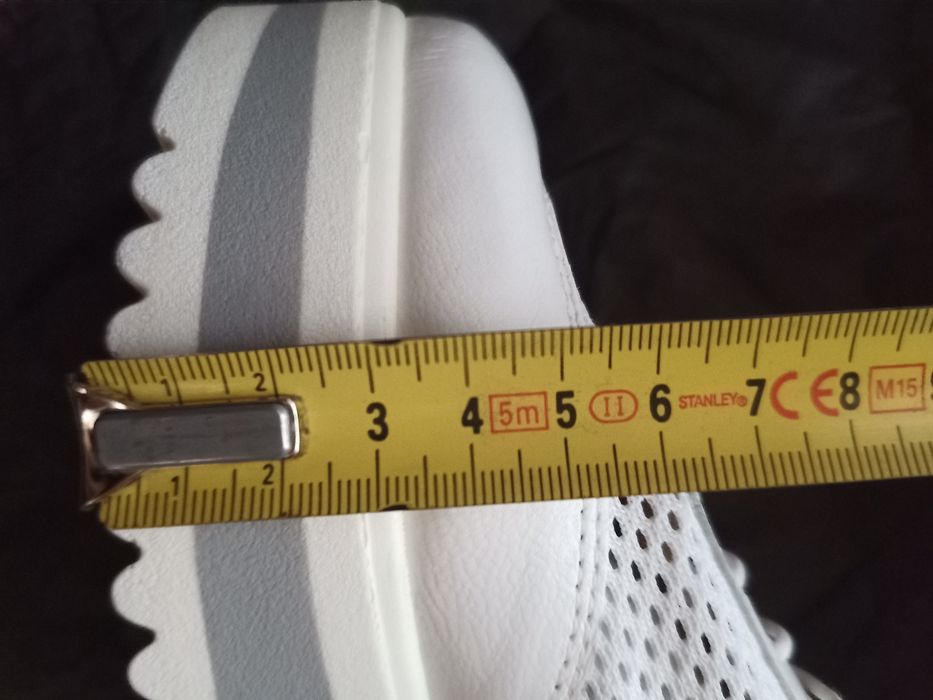 Heine skórzane ażurowe buty na platformie 5 cm rozmiar 35 wkładka 22,7