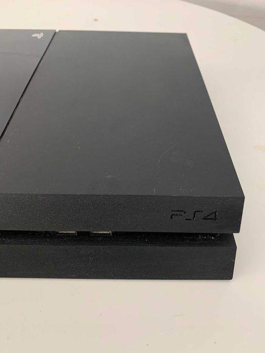 PlayStation 4 500GB - Preto