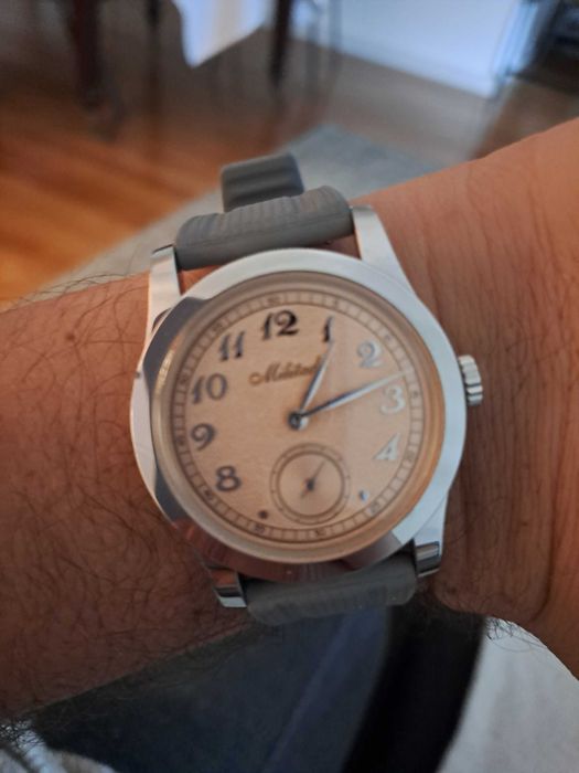 Relógio novo Salmão Militado Quartzo seiko novo