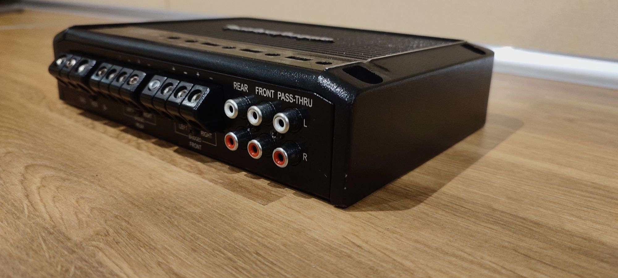Wzmacniacz Rockford Fosgate r400-4D 4/2 kanały