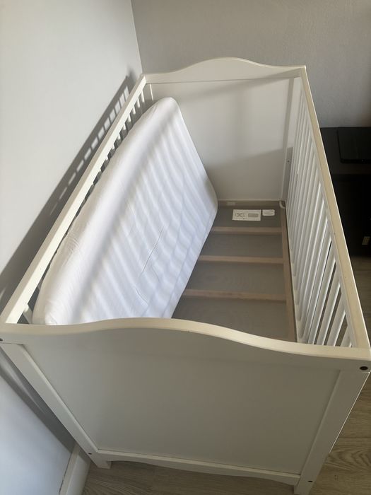 Cama / Berço com colchão