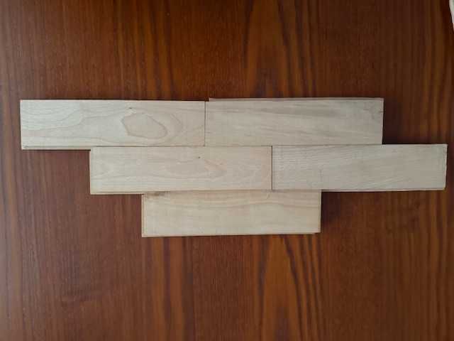 PARKIET bukowy  240x60x22 gatunek 2