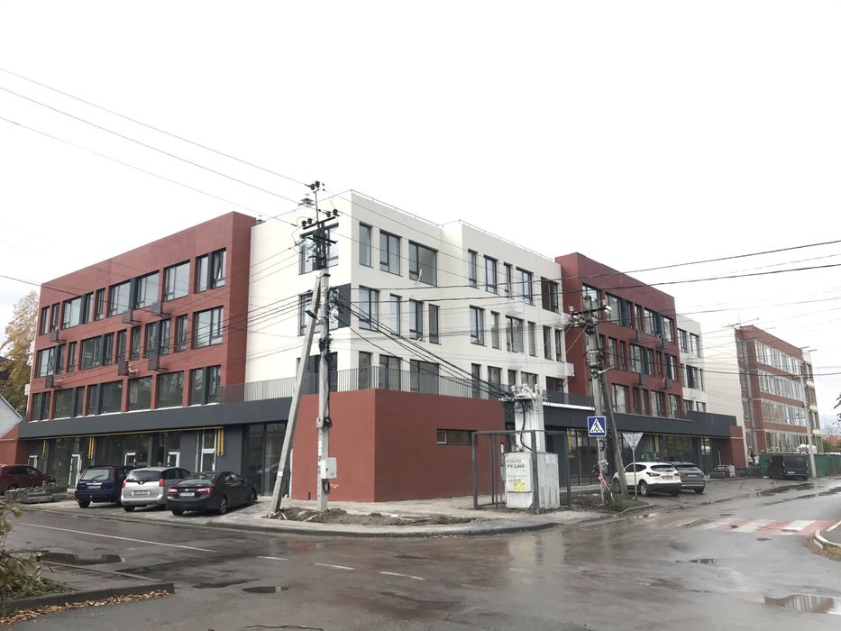 ЖК"Петрівське Містечко 2" Аптека-70 кв.м.Фасад Вітрини від забудовника