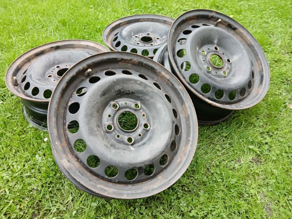 Felgi 15 5x112 VW Golf Passat Touran Caddy Octavia Audi A3 A4 Seat