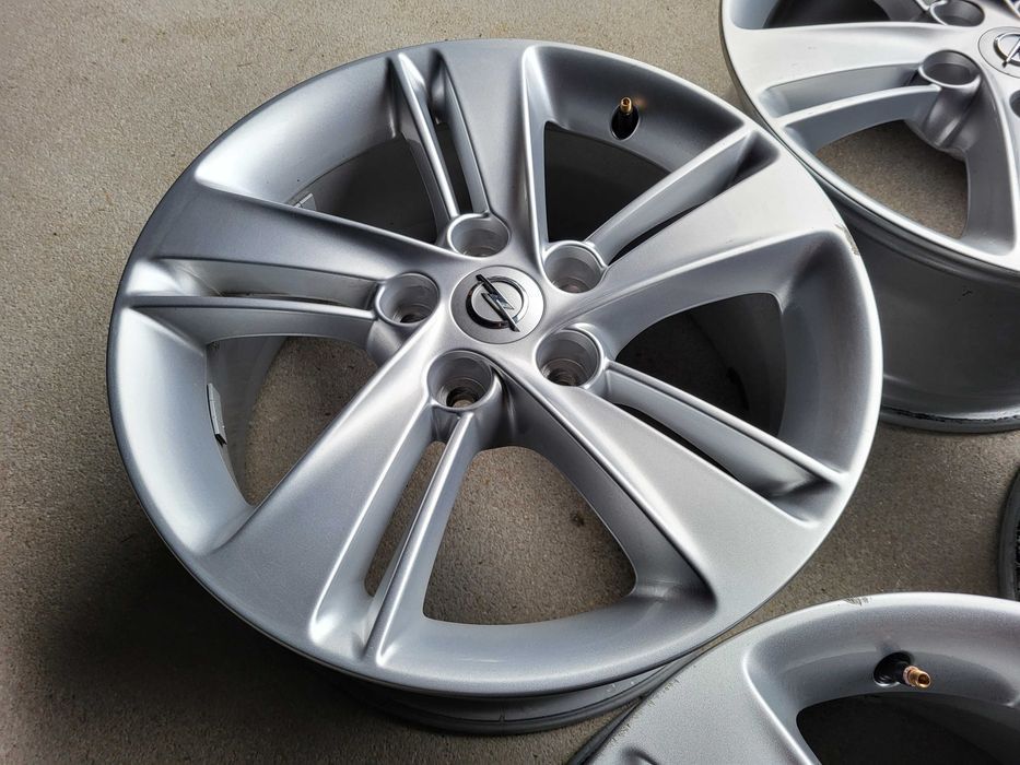 [545] Felgi aluminiowe 17 Cali 5x115 Opel Oryginal INSIGNIA B ASTRA