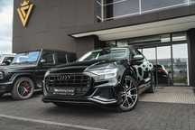 Audi Q8 / F.Vat 23% / S-Line / Black / Quattro / Sport Design / Salon PL !