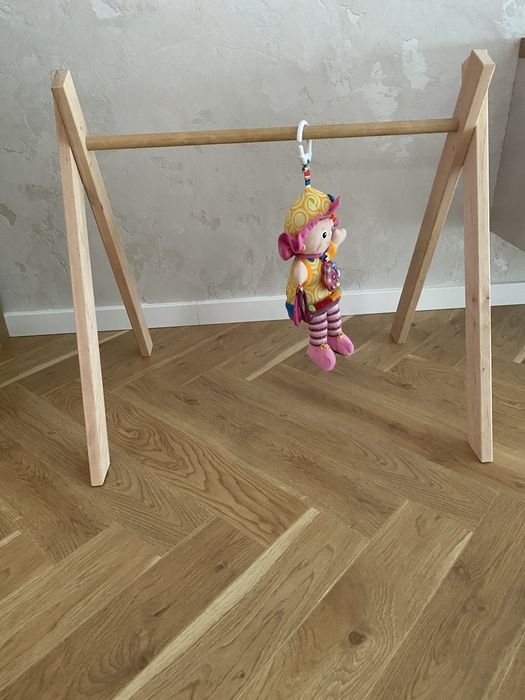 Stojak edukacyjny gimnastyczny