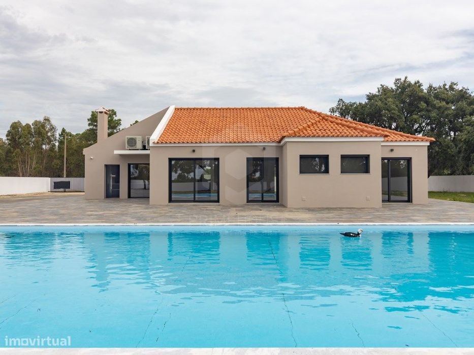 Moradia T5 de Luxo em Quinta do Anjo