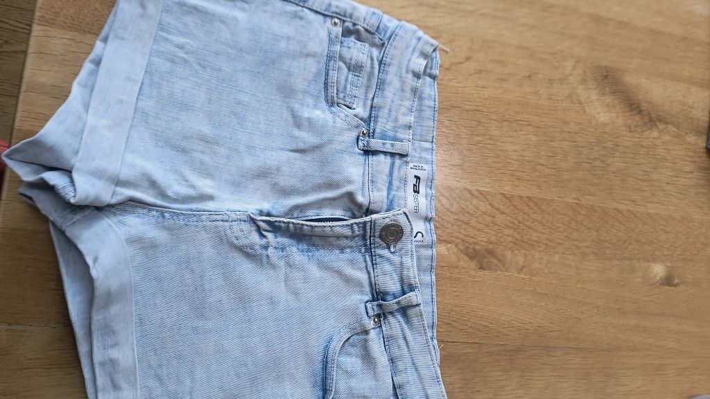 Spodenki jeansowe nowe