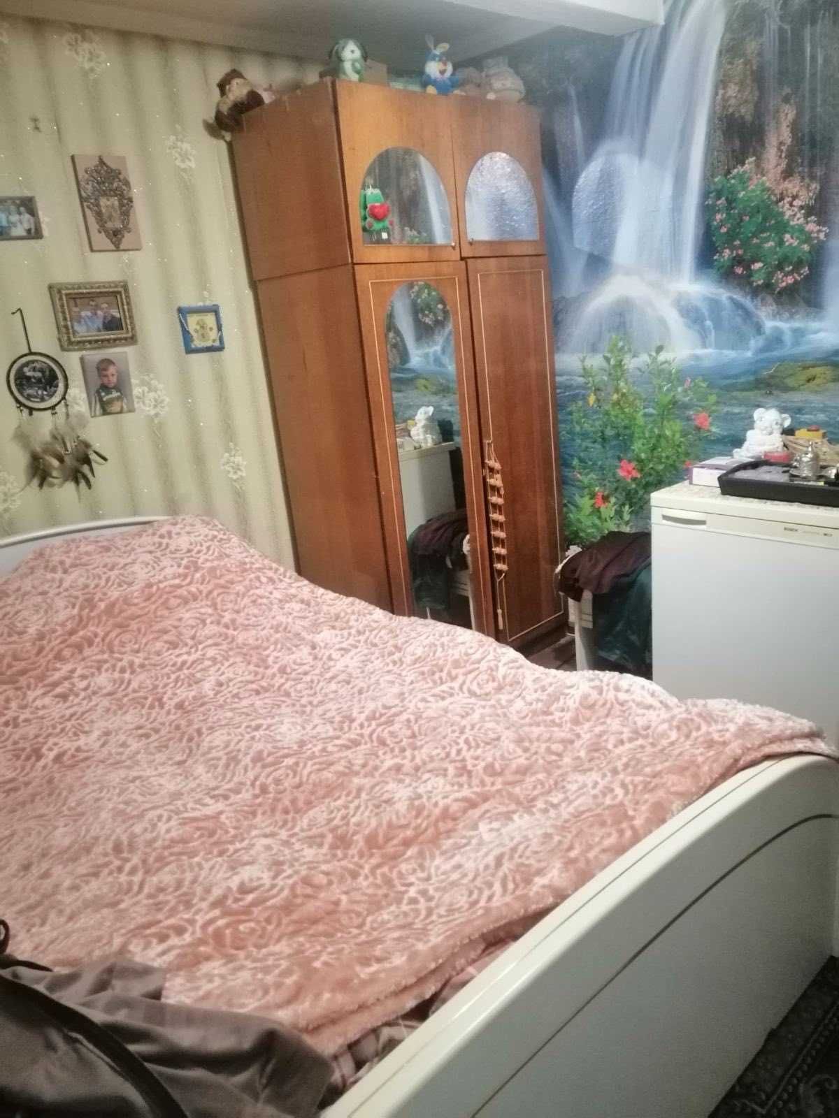 Частина будинку з окремим входом,центр міста