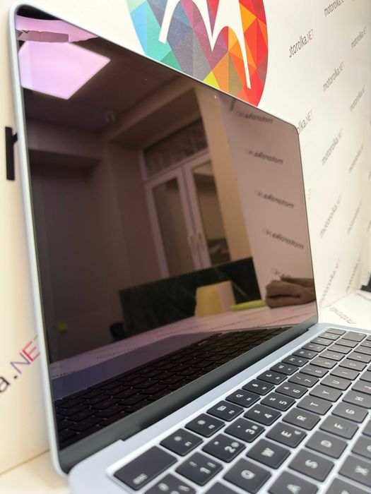 MacBook Air 13,6 M4 10CPU/10GPU 16 256 Sky Blue 5 циклов (100%) Новый