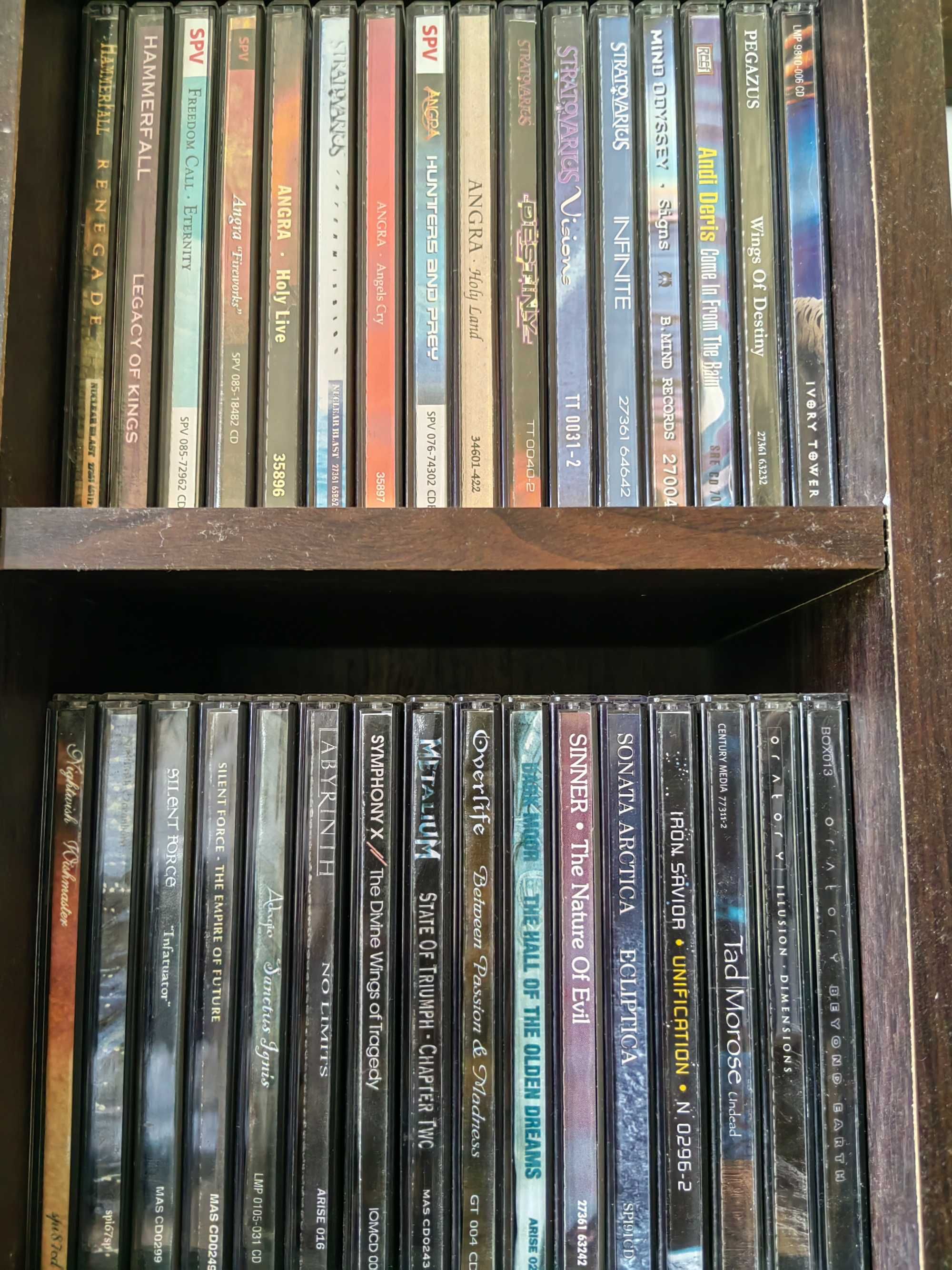 Cds de metal varios