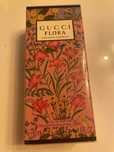 Flora Gorgeous Gardenia Gucci woda perfumowana dla kobiet 50ml.