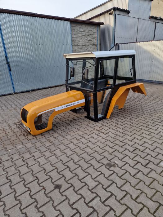 Kabina c360 Kabina C360 C330 Kabina ciągnikowa C360 C4011 kabiny c330