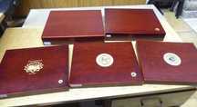 Vendo estojos vazios moedas madeira tratados de 2007/2009/2012/2015