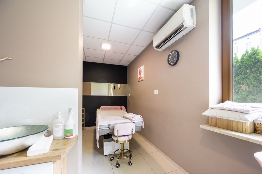 Odstąpię dobrze działający salon fryzjersko kosmetyczny
