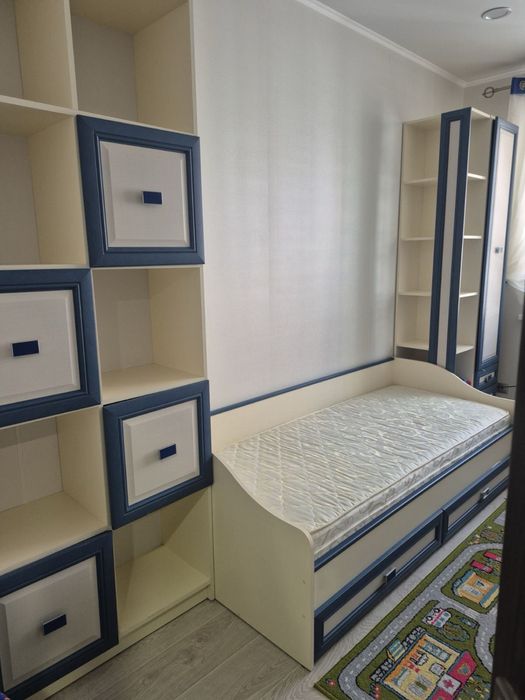 Комплект дитячих меблів