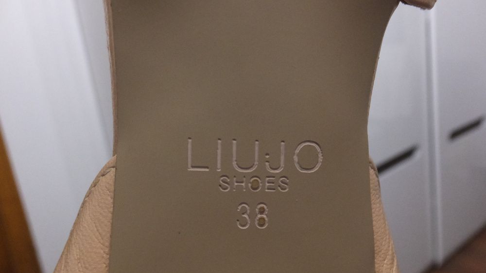 р. 37 38 см босоножки LIU JO shoss Италия кожаные распаровка