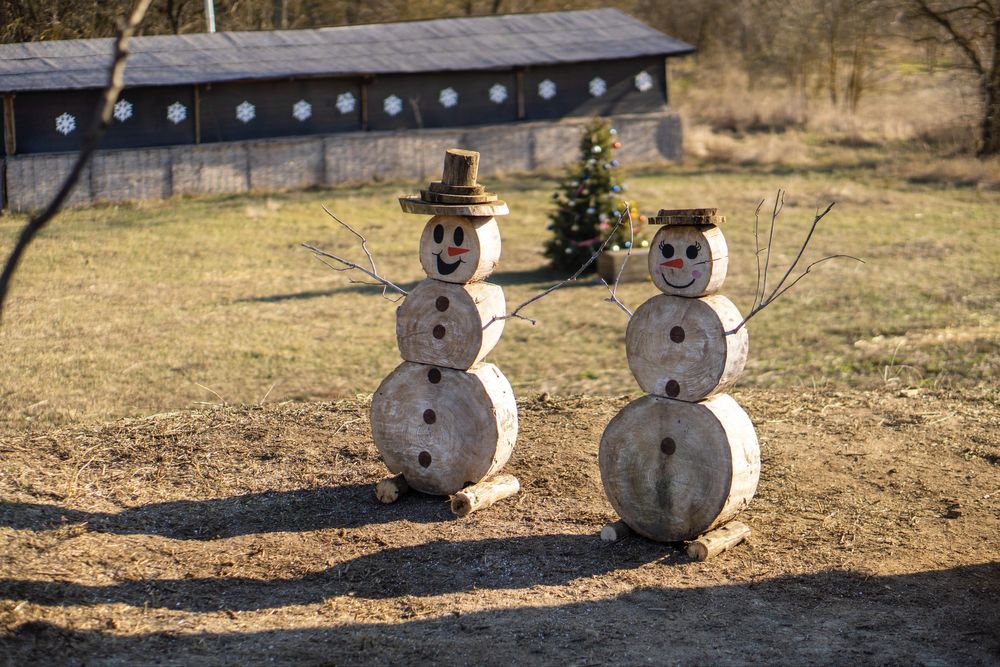 Снеговики декор из дерева уличный